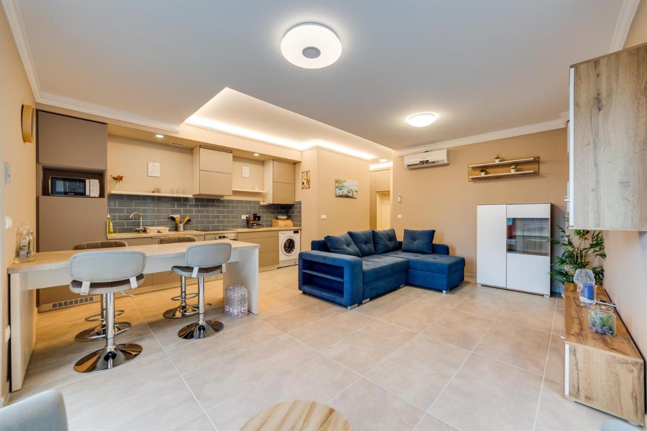 Forest Foeldvar Apartmanok By Bltn Balatonfoldvar Bagian luar foto