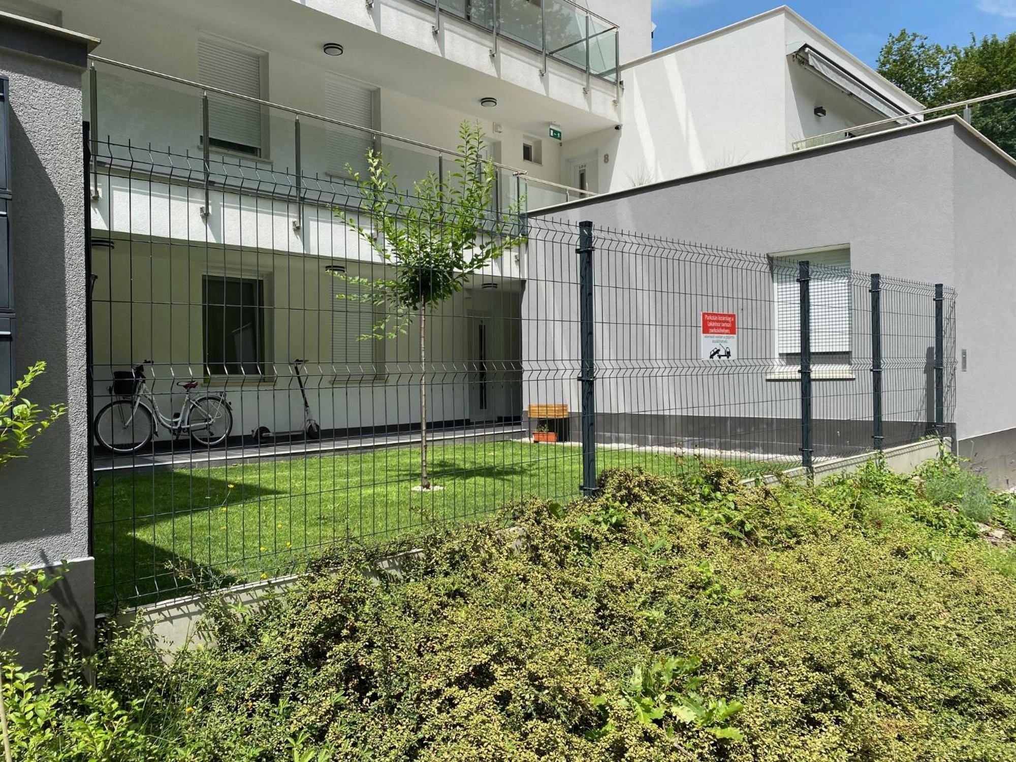 Forest Foeldvar Apartmanok By Bltn Balatonfoldvar Bagian luar foto